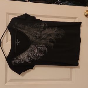 💓Beautiful  New York &Company tee